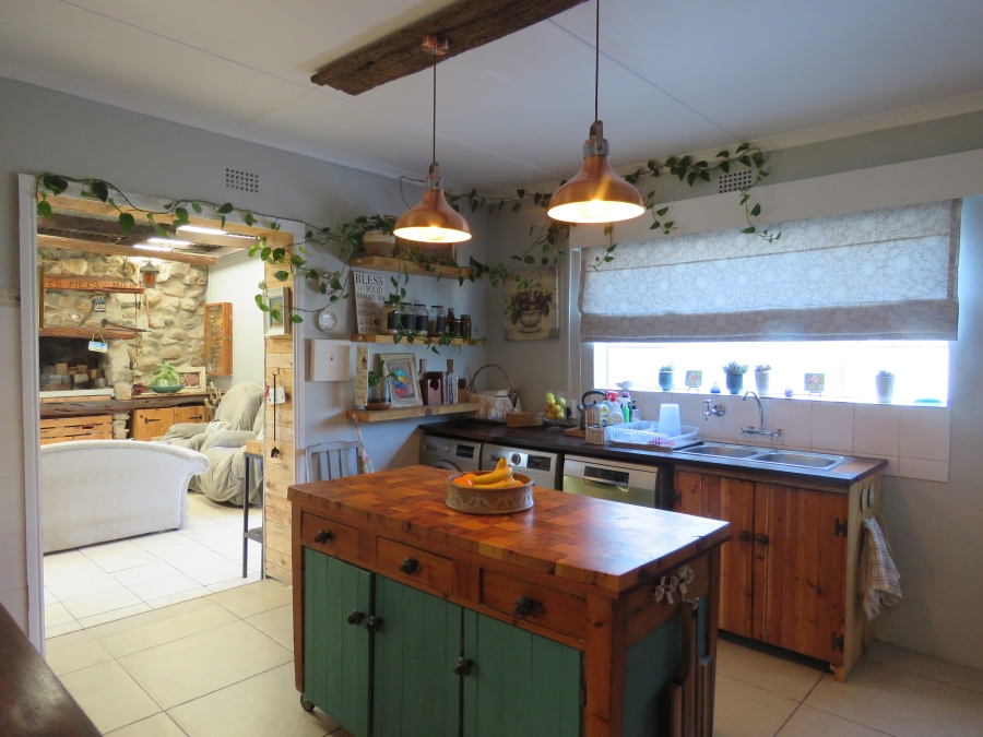 4 Bedroom Property for Sale in West Bank Eastern Cape